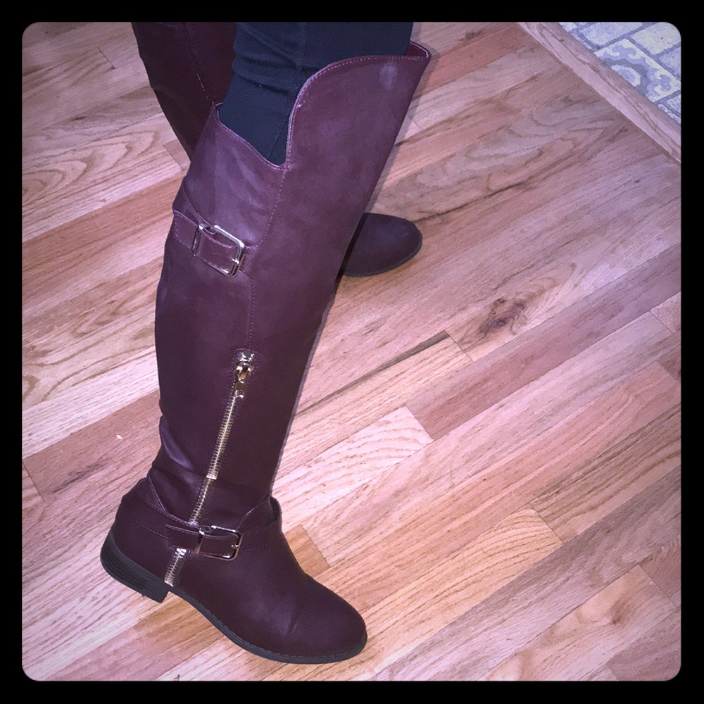 Knee High Boots !